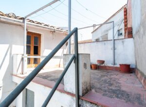Casa a reformar o terreno para edificar