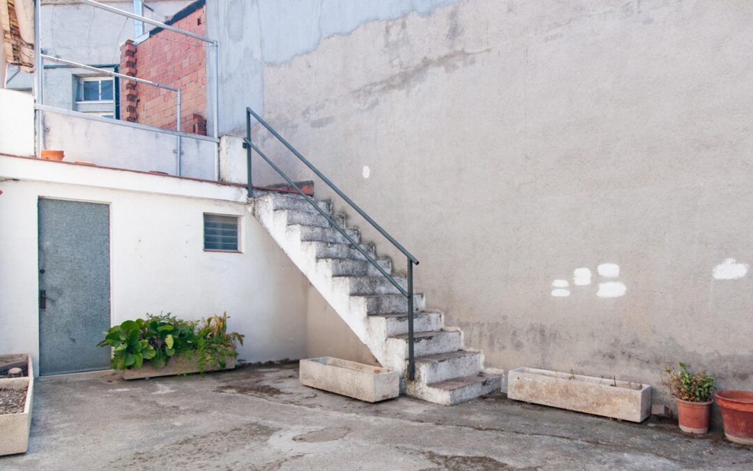 Casa a reformar o terreno para edificar