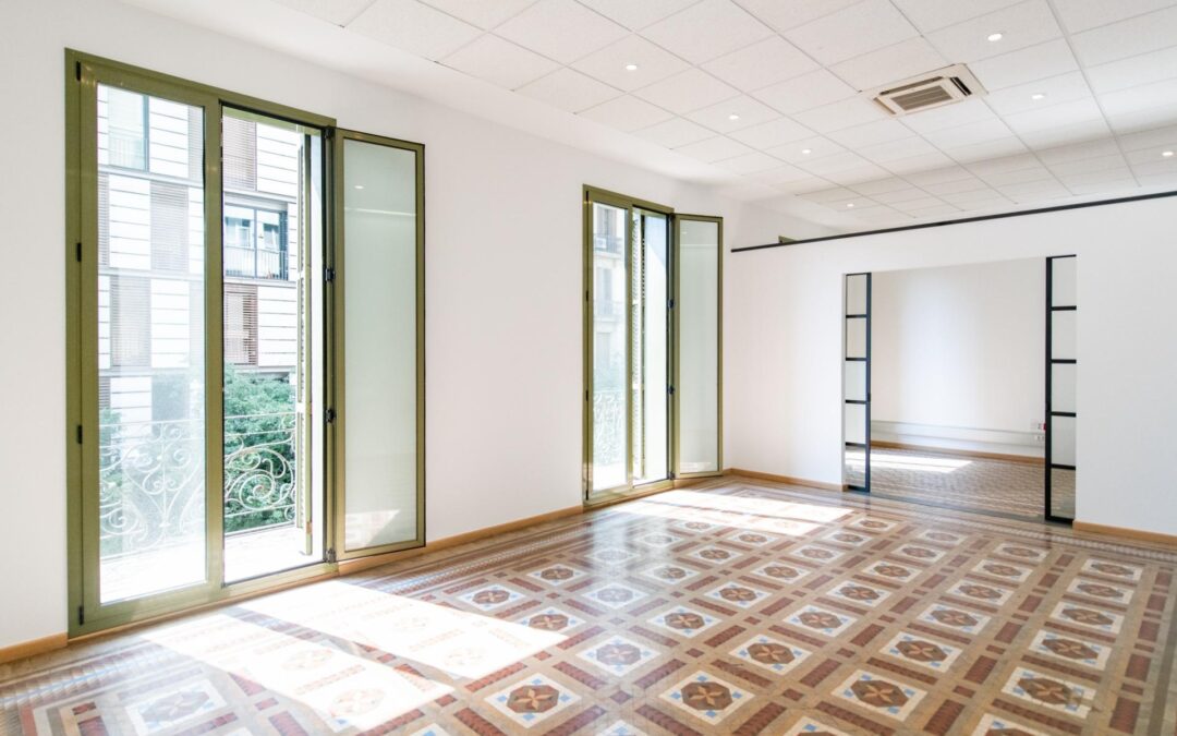 Oficina elegante, luminosa y versátil en Passeig de Gràcia
