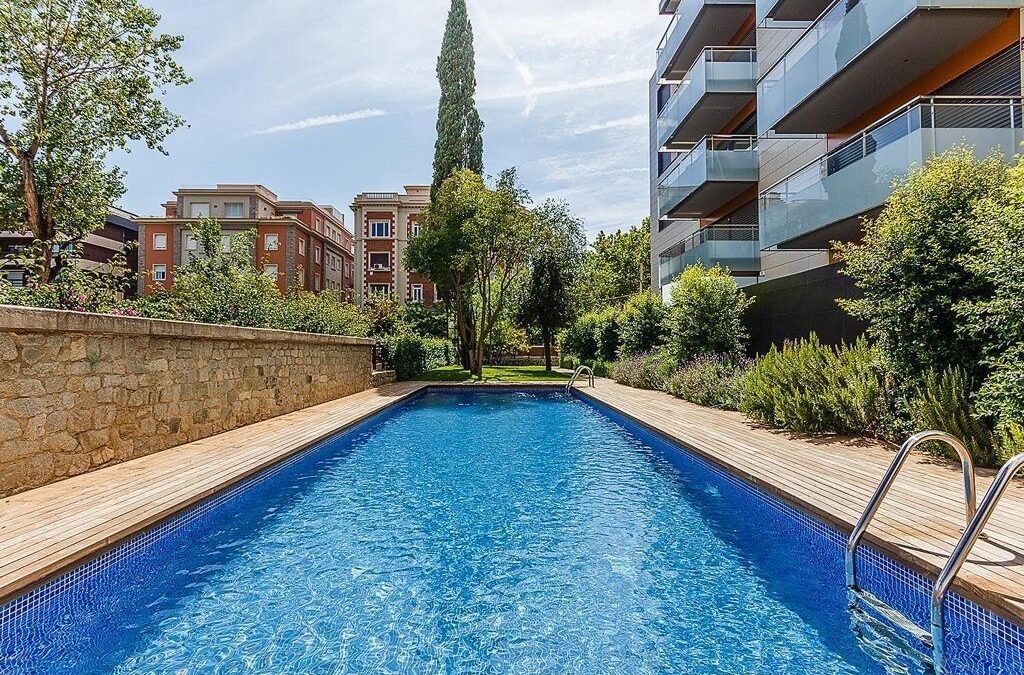 Les Tres Torres, Barcelona