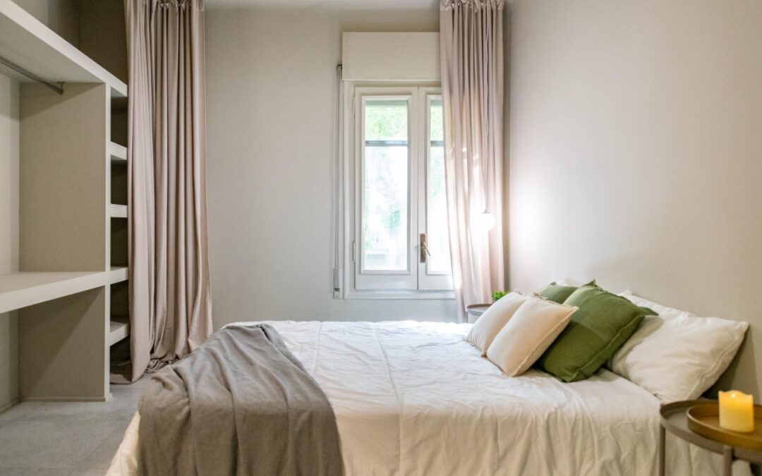 Habitación luminosa y privada en Calle Valencia