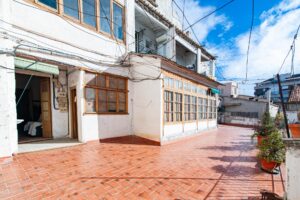 EDIFICIO EMBLEMÁTICO EN PLAZA LA VILA