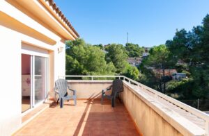 Casa independiente con piscina privada y gran terreno