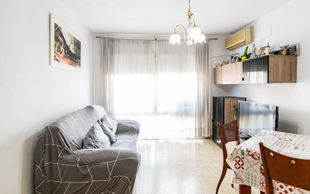 Piso luminoso cerca de FGC Can Feu