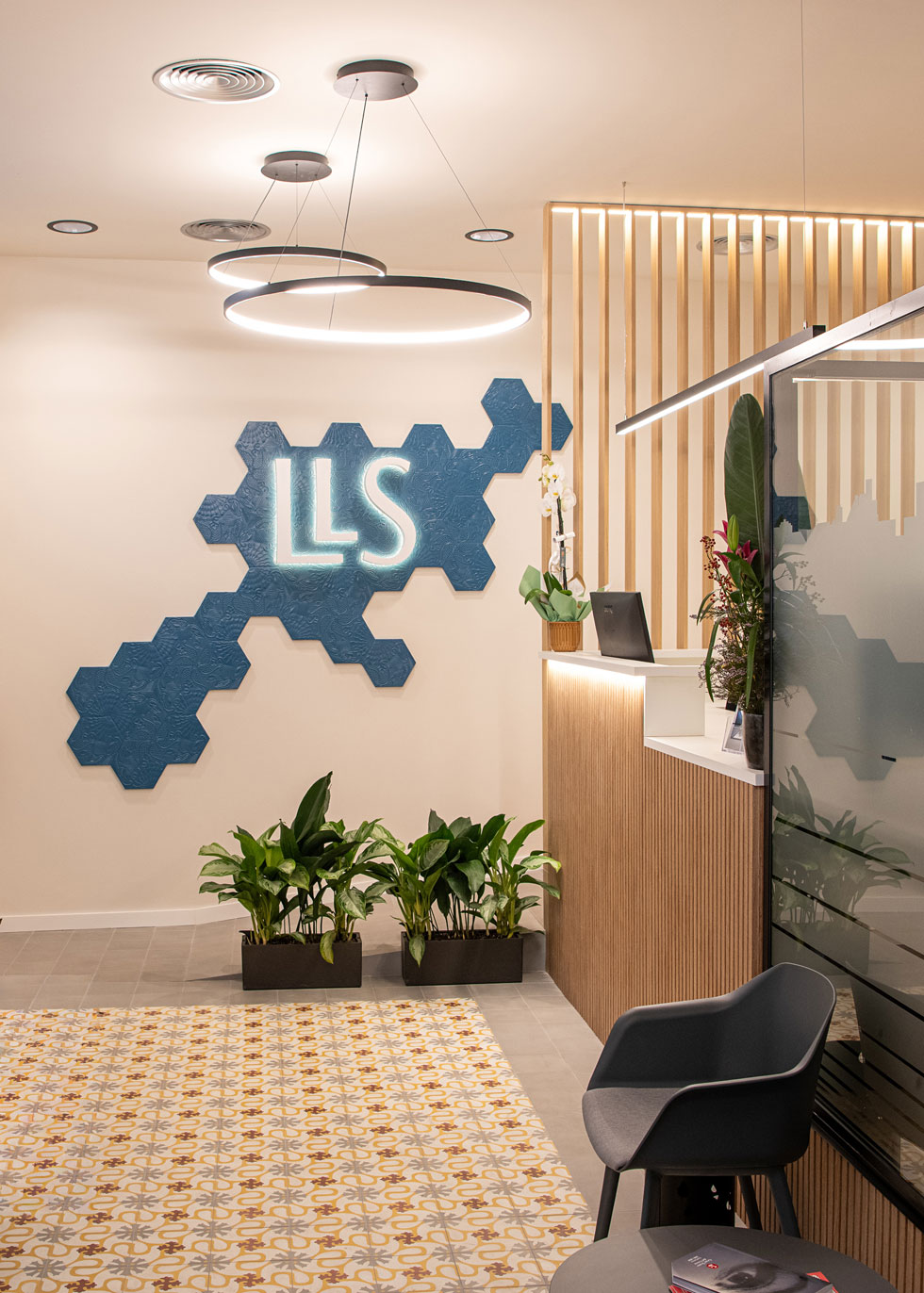 Oficinas Llach Serra Vilafranca