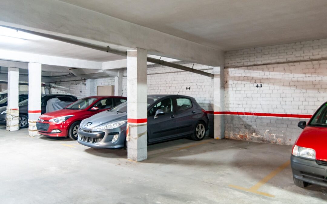 Plaza de parking en Av. de la Pelegrina