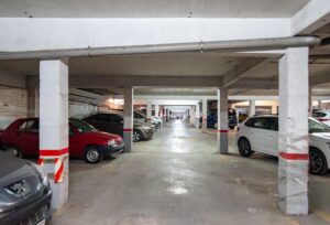 Plaza de parking en Av. de la Pelegrina