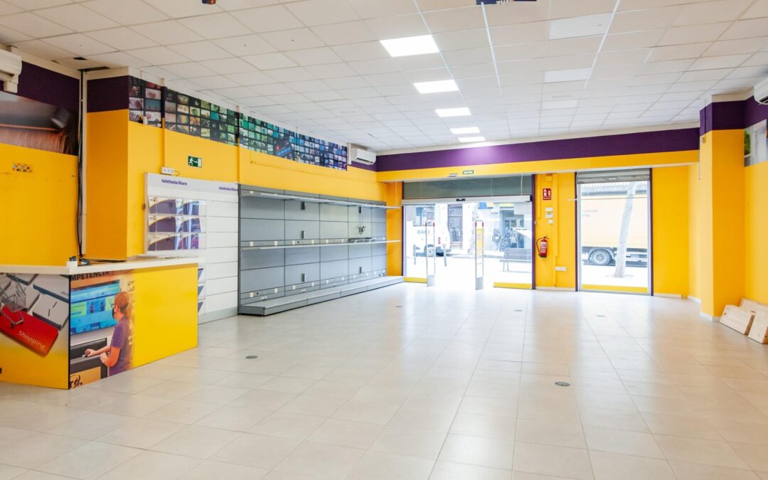 Local comercial a pie de calle en Avenida de Tarragona
