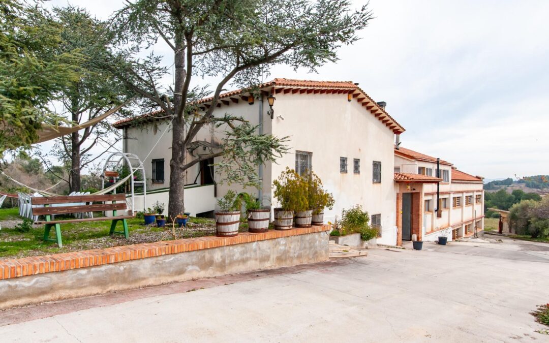 Finca rural con actividad turística y gran potencial para eventos en el Penedès
